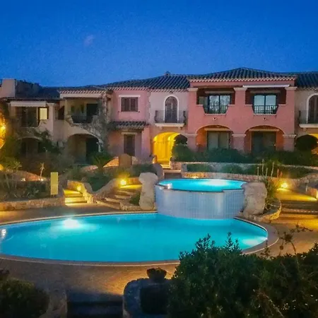 With Pool 5min From Lejlighed Golfo Aranci
